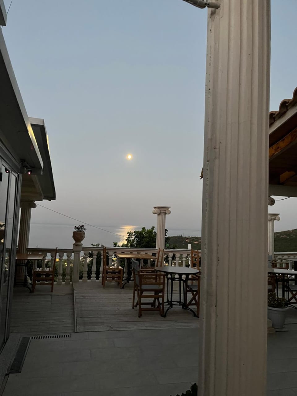 Patio, Restaurant/places to eat, View (from property/room), Balcony/Terrace, Sea view