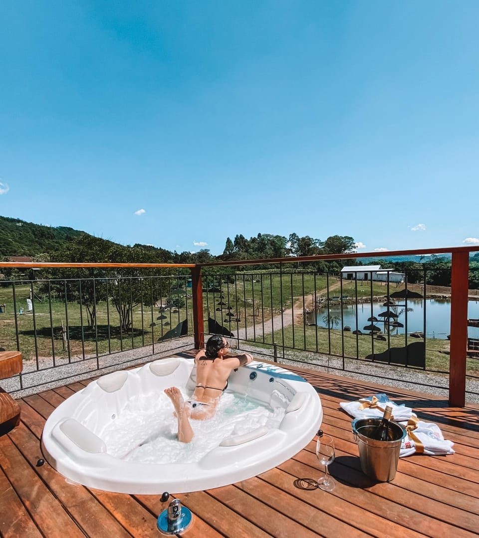 Hot Tub, Bath