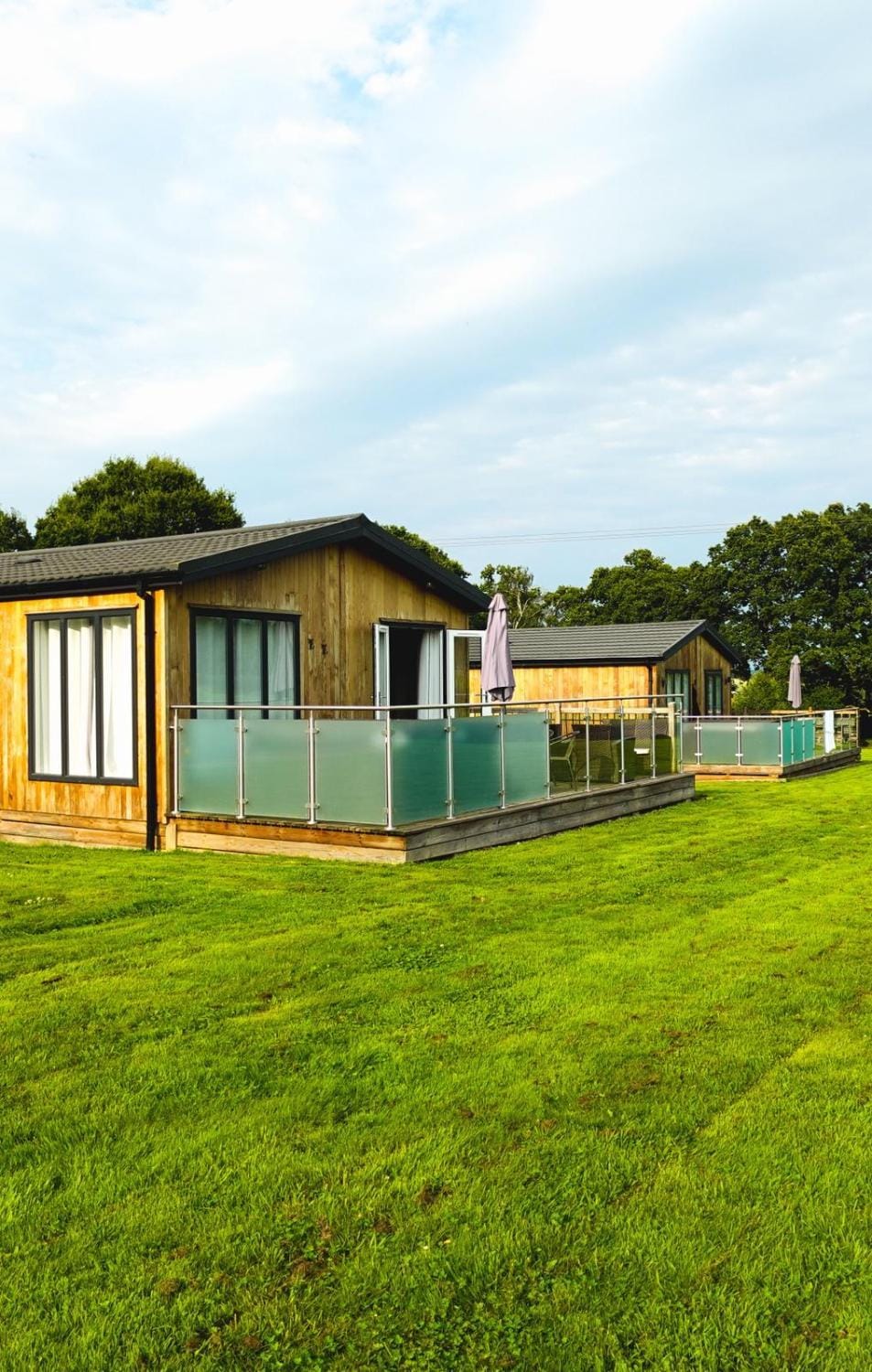 Shropshire Lodges - Romantic Luxury Hot Tub Breaks Apartment in England