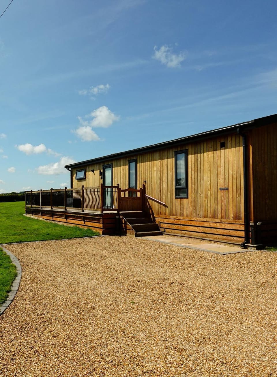 Shropshire Lodges - Romantic Luxury Hot Tub Breaks Apartment in England