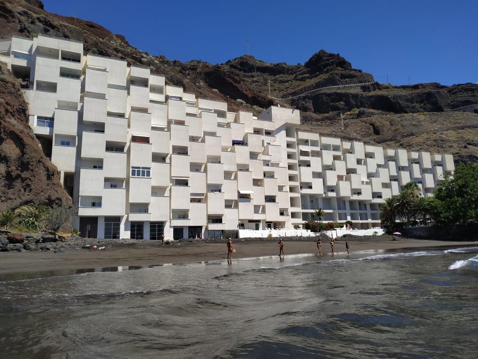 Steps to the beach!!! Apartment in Canary Islands