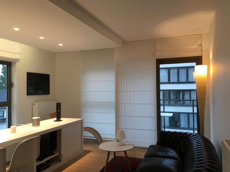 TV and multimedia, Seating area