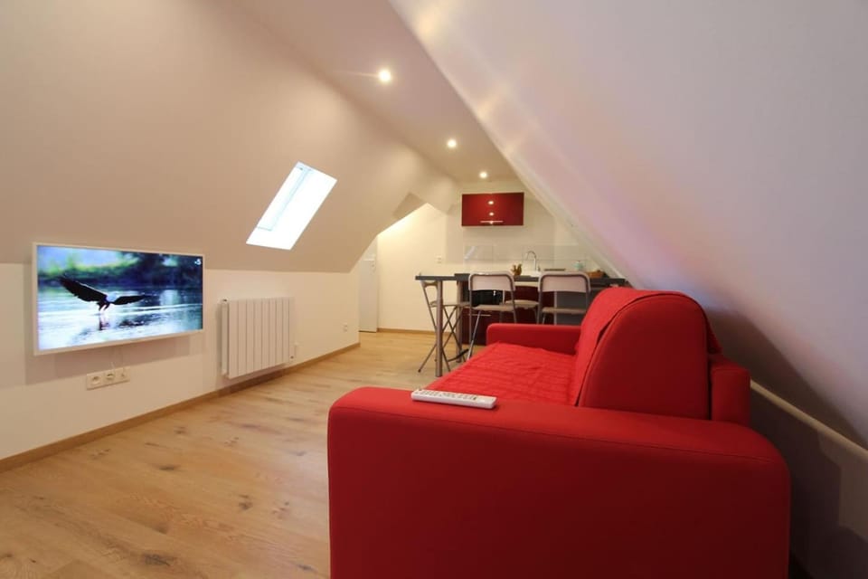 TV and multimedia, Seating area