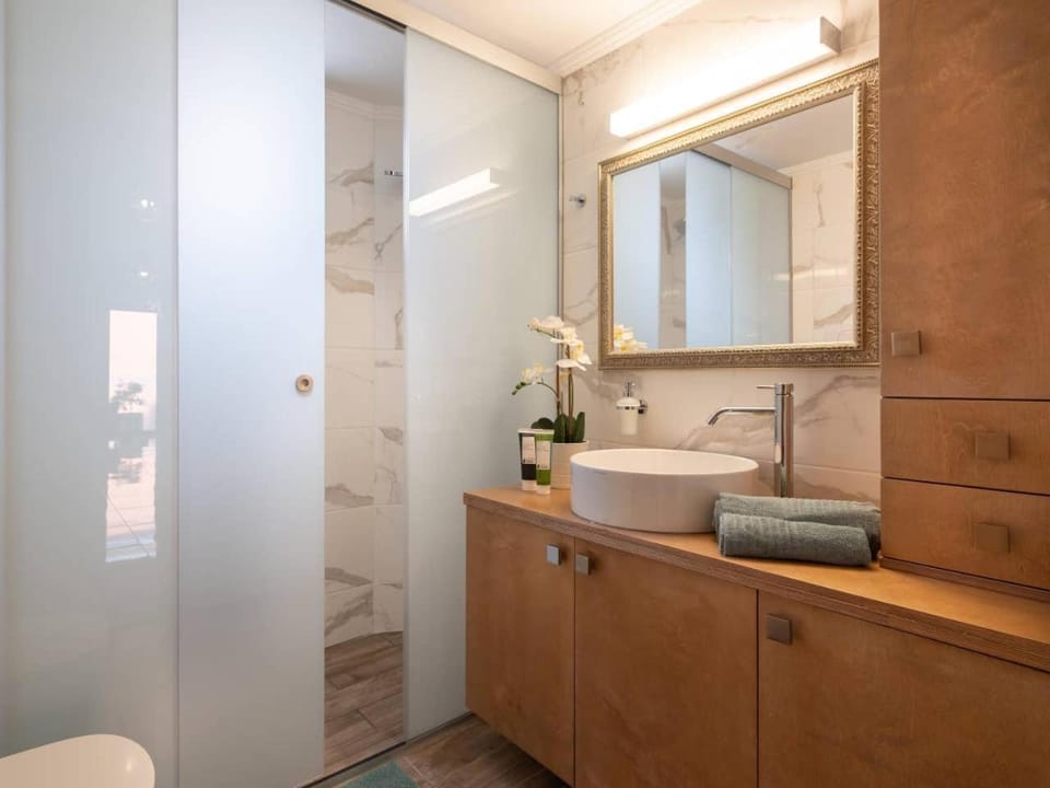 Princess Anna Maria Apartment in Crete