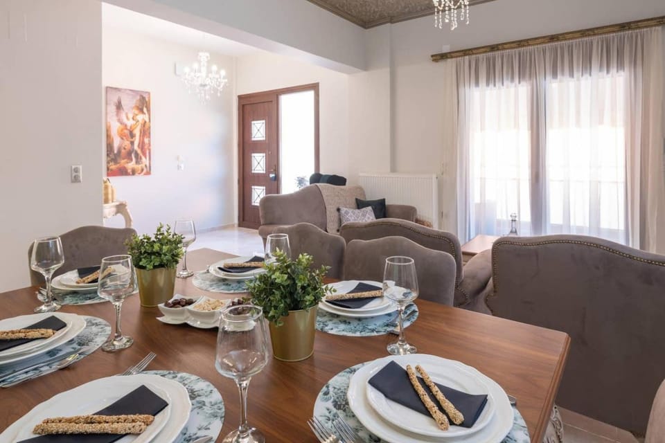 Princess Anna Maria Apartment in Crete