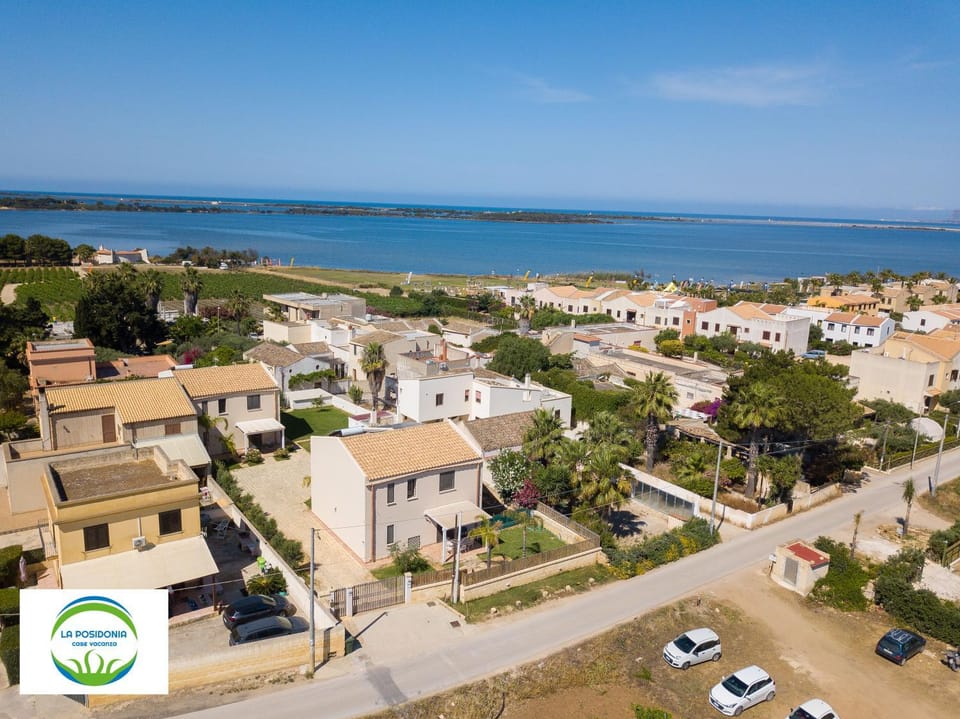 Property building, Bird's eye view, View (from property/room), Garden view, Sea view, Street view