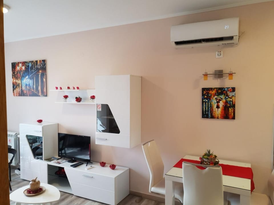 Dining area, air conditioner