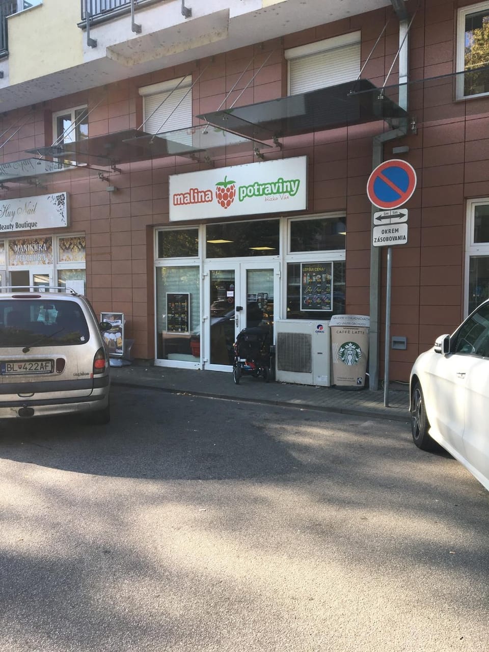 On-site shops, Food and drinks, Other, Supermarket/grocery shop