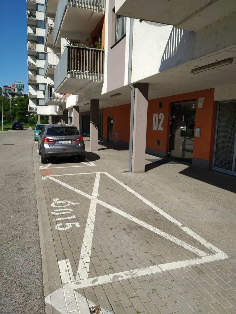 Property building, Facade/entrance, Off site, Property logo or sign, Neighbourhood, Summer, View (from property/room), Other, On site, Text overlay, Area and facilities, Location