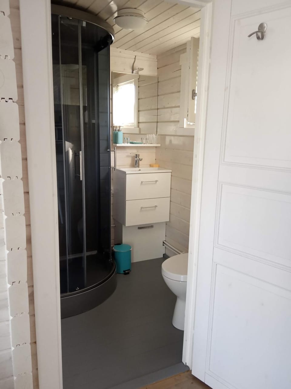 AGREABLE PETIT CHALET Bed and Breakfast in Nouvelle-Aquitaine