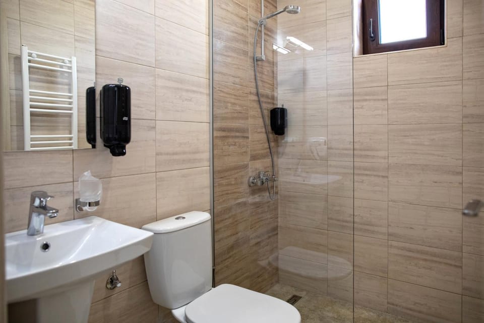 Airport House Bed and Breakfast in Romania