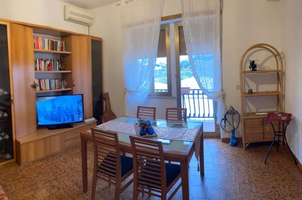 TV and multimedia, Living room, air conditioner