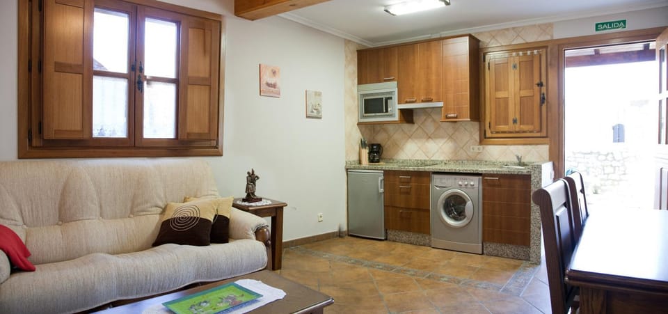 Apartamentos Valdecarzana Senda del Oso Apartment in Asturias