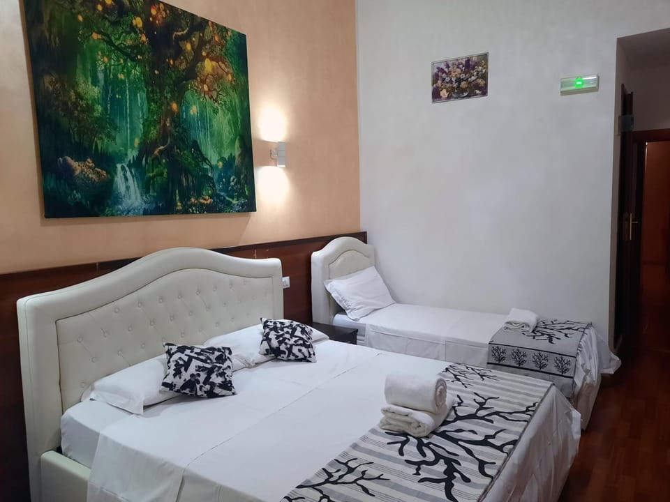 Bed, Photo of the whole room