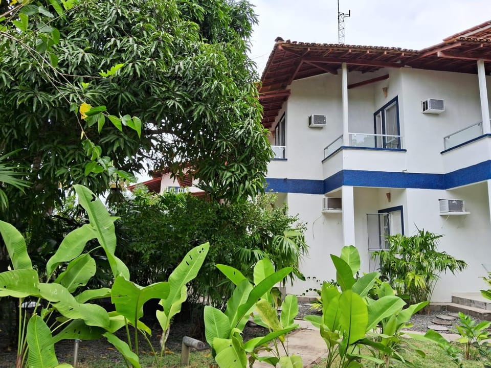 Property building, Garden, Balcony/Terrace
