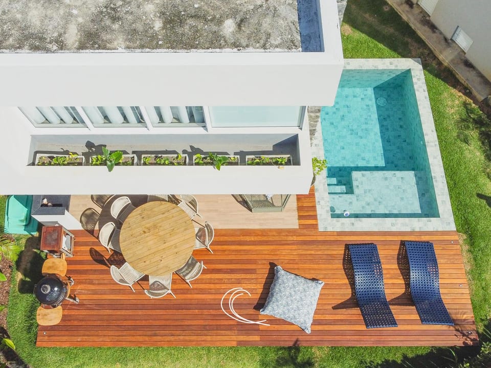 Property building, Swimming pool