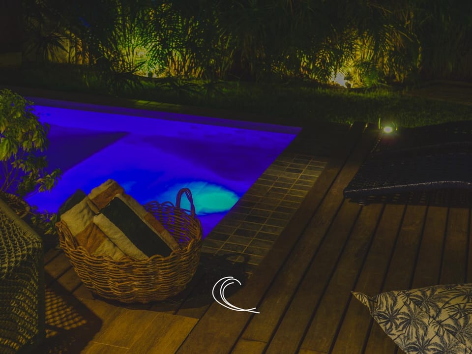 Swimming pool, heating
