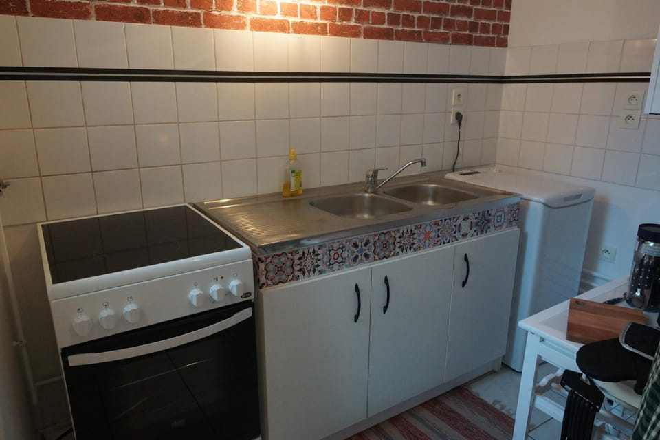 Kitchen or kitchenette, Food