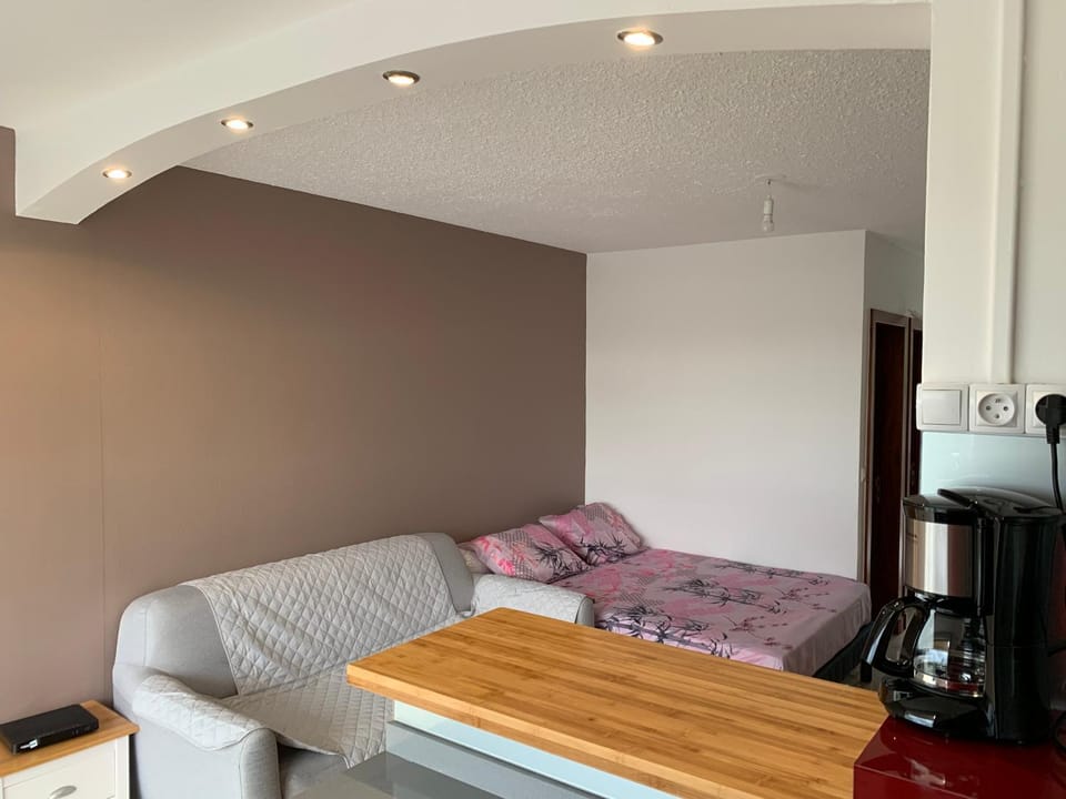 Living room, Photo of the whole room