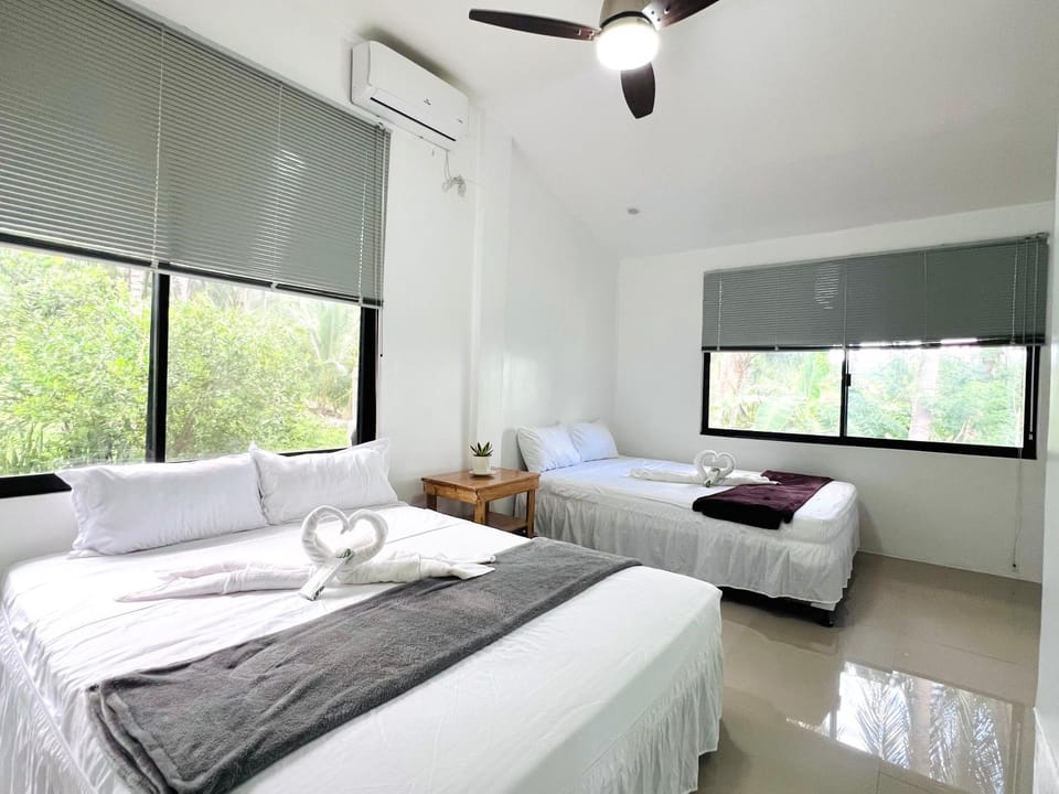 Taylors Plantacion Resort- Modern Villa Villa in Northern Mindanao