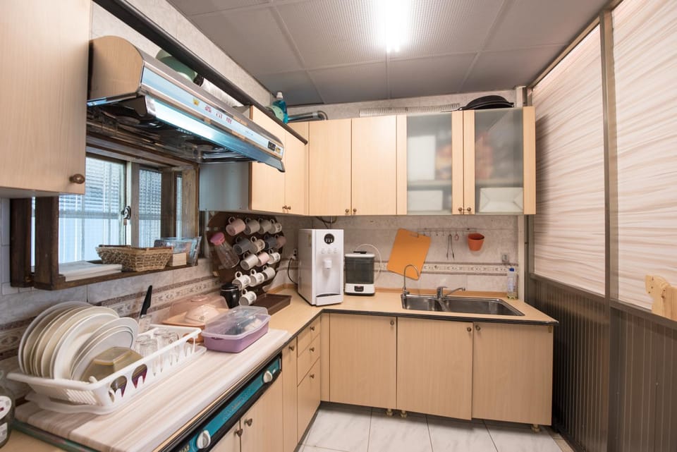Kitchen or kitchenette, Kitchen or kitchenette