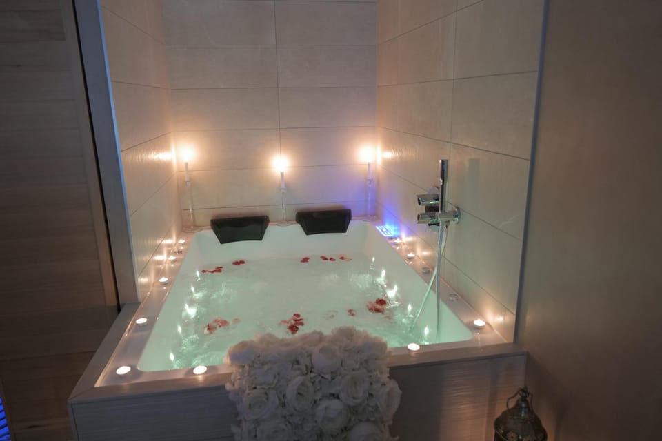 Nid à bulles - Loft 35m2 sauna jacuzzi 10min centre Strasbourg Apartment in Strasbourg