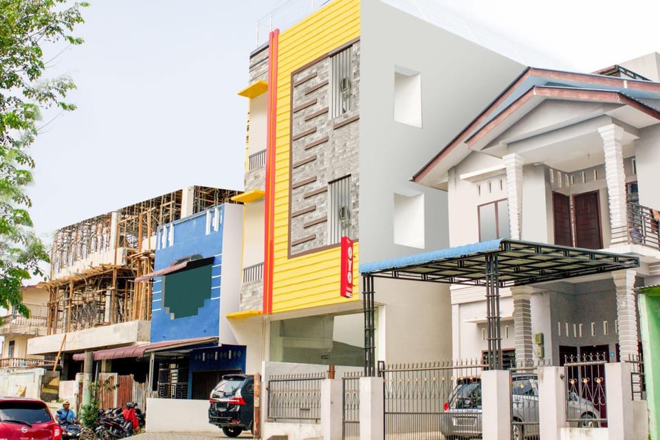 Property building, Facade/entrance