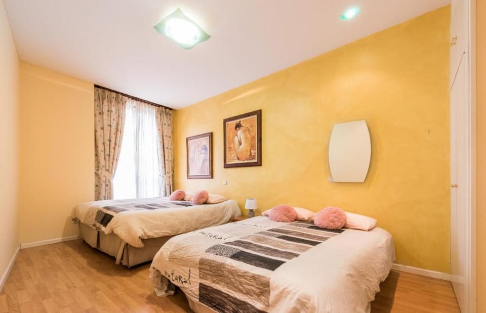 M&F FUENCARRAL Apartment in Centro