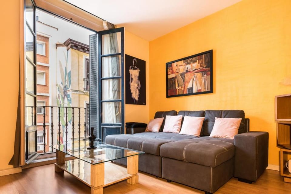 M&F FUENCARRAL Apartment in Centro