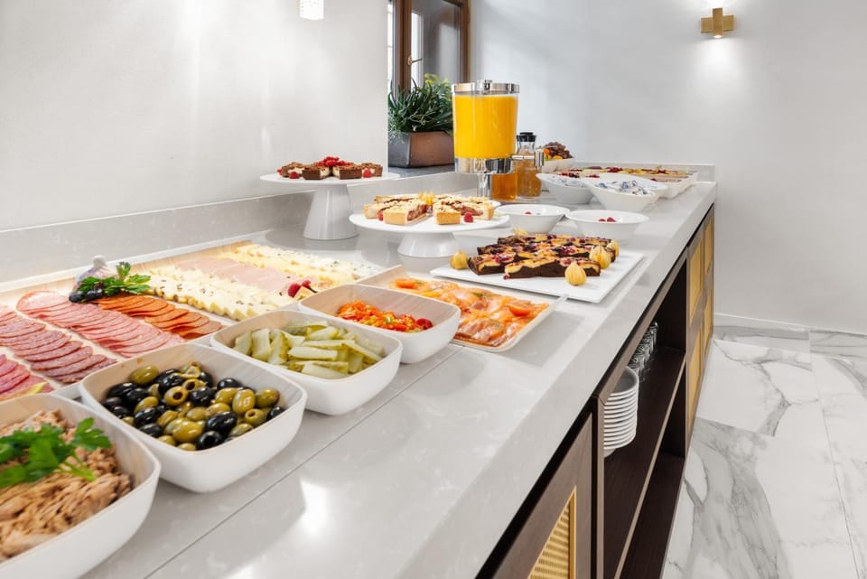 Food, Breakfast, Buffet breakfast