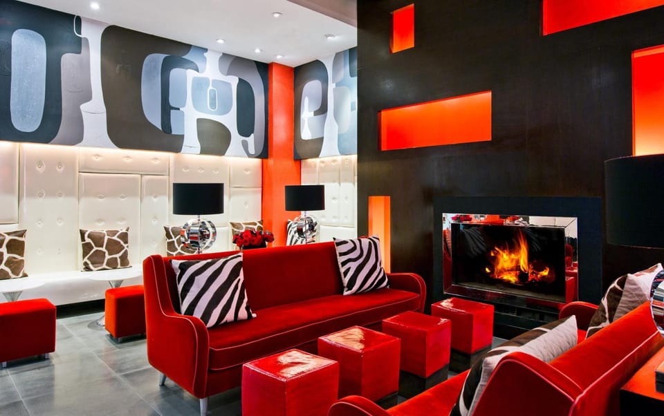 Communal lounge/ TV room, Lobby or reception, Lounge or bar, Seating area