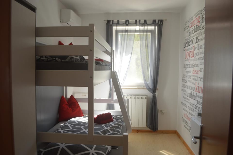 bunk bed
