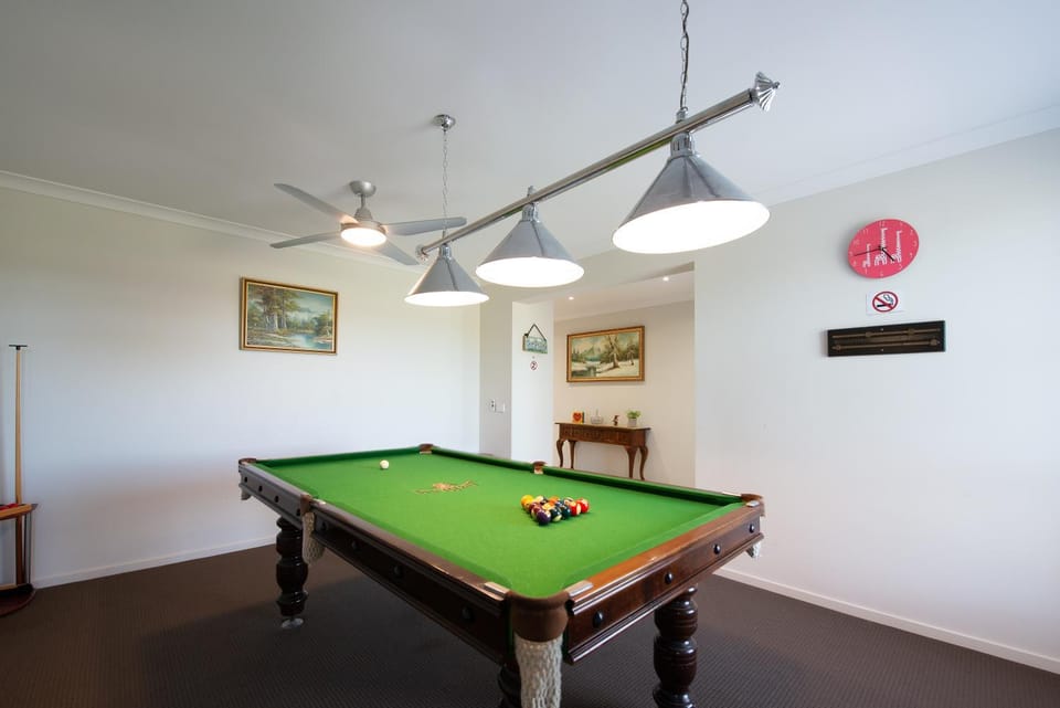 Seabreeze Haven -Wifi, Netflix, pet friendly beach house House in Cowes