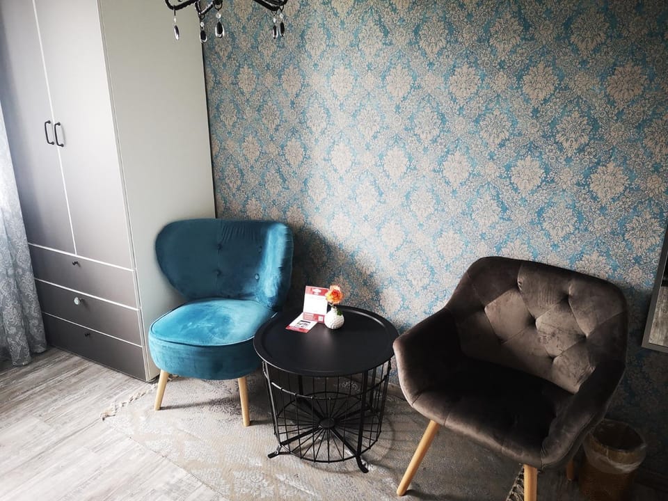 Decorative detail, Seating area