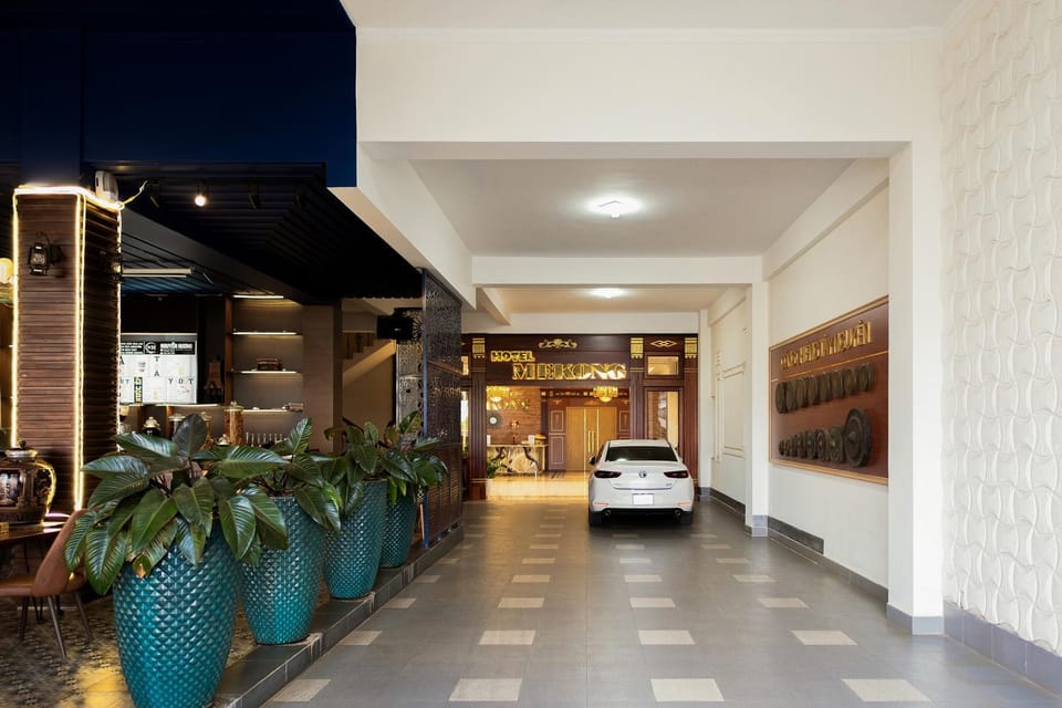 Lobby or reception, Parking