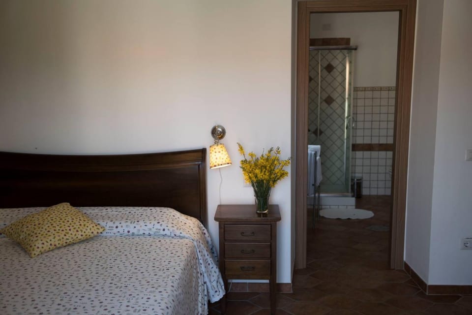 Bed, Decorative detail