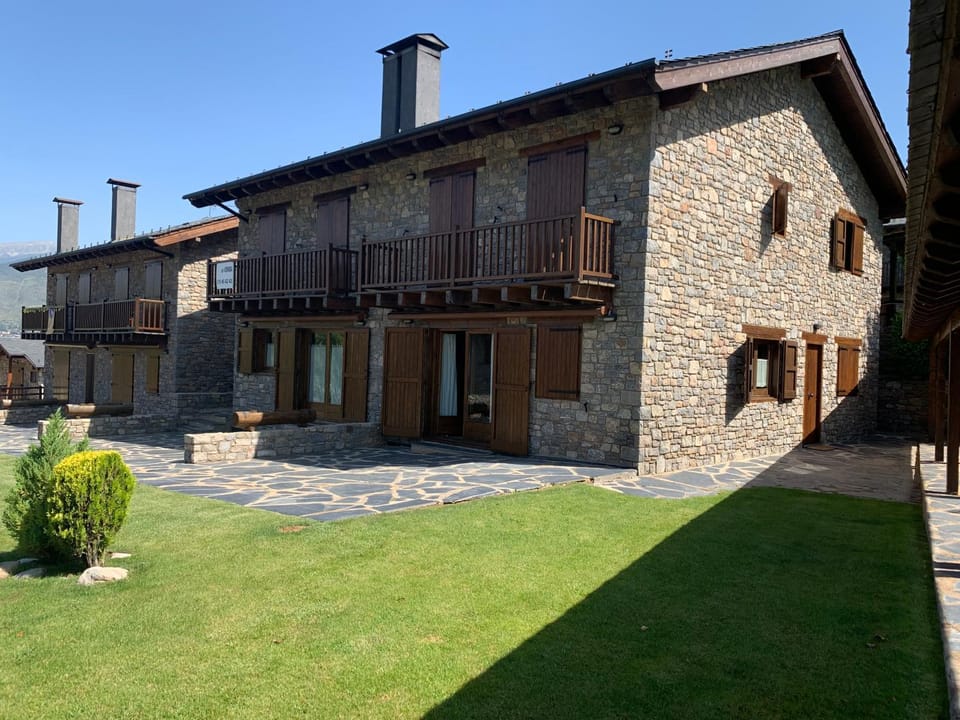 Property building, Garden view