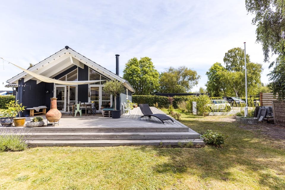 Modern and cozy cabin near Copenhagen city and airport Cabin in Capital Region of Denmark