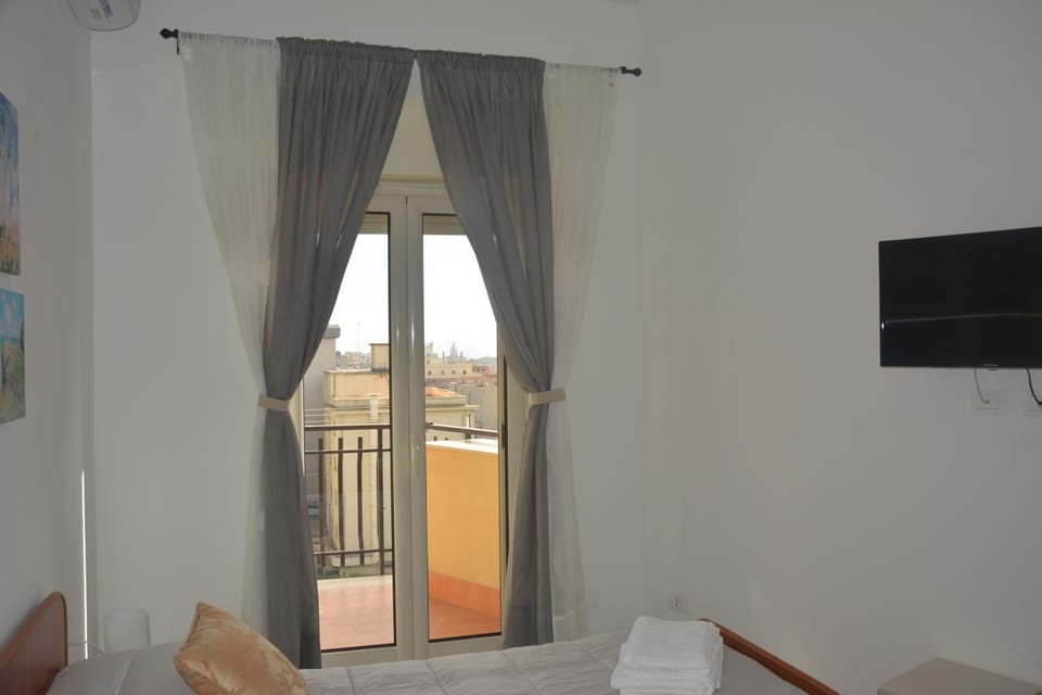 Balcony/Terrace, City view