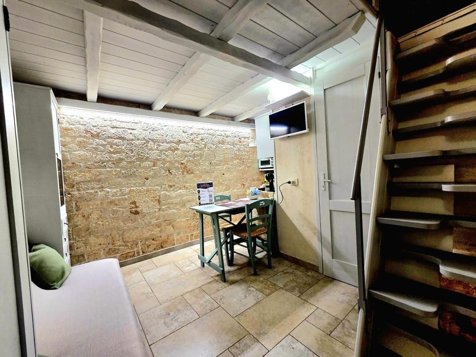 Living room, kitchen