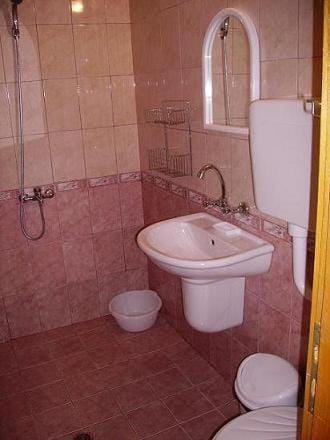 "Agatopolis"- всяка стая с безплатно парко място Bed and Breakfast in Burgas Province