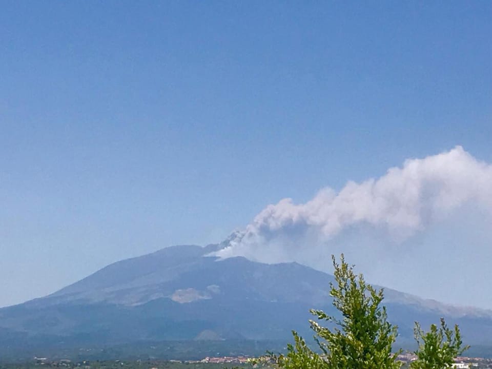 Nearby landmark, Natural landscape, Mountain view