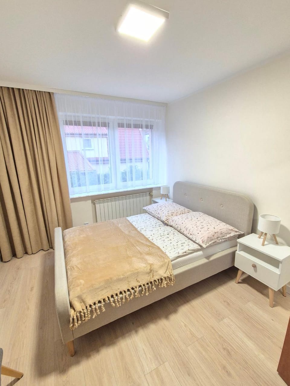 Bed, Photo of the whole room