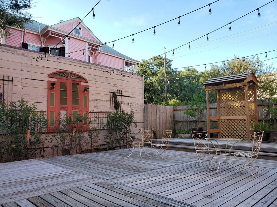 Property building, Pool view
