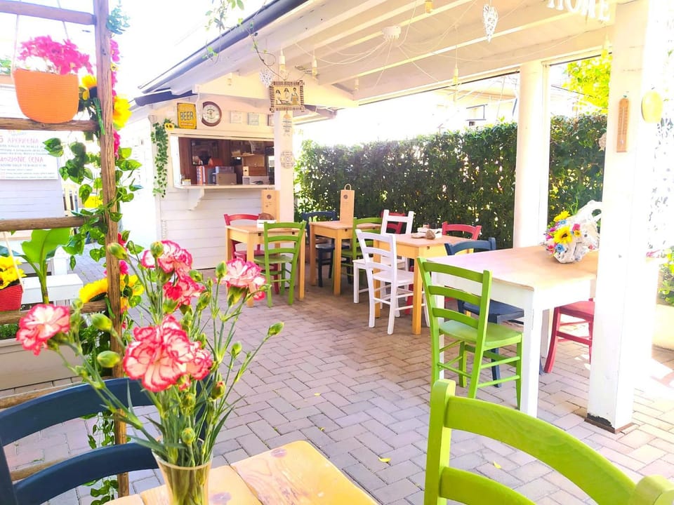 Property building, Garden, Garden view