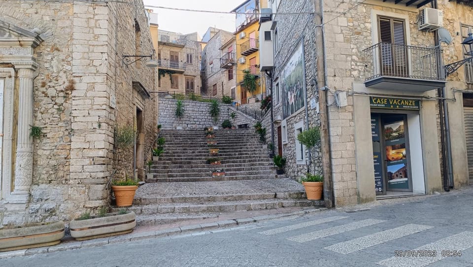 Garden view, Street view