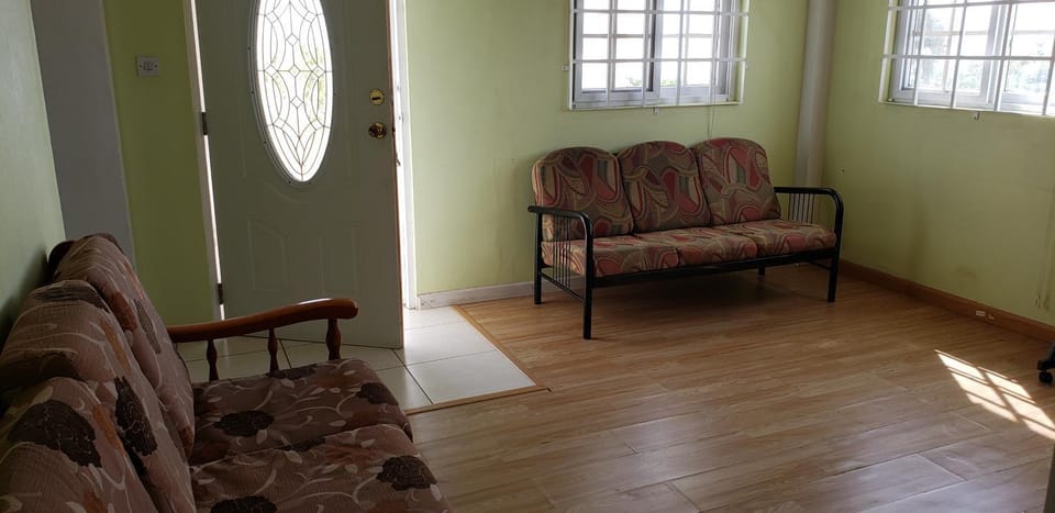 Unit 5/6 Private Apartment - Roseau Apartment in Dominica