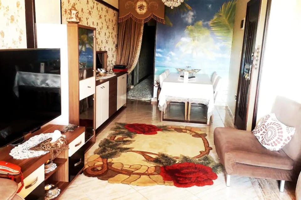Private Room In Apartment with Sea & Hilton View Bed and Breakfast in Alexandria