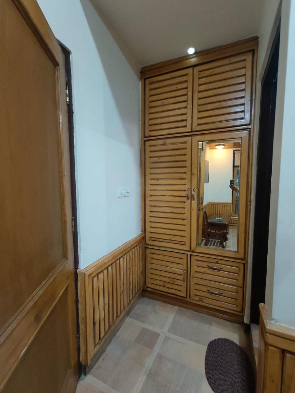 wardrobe