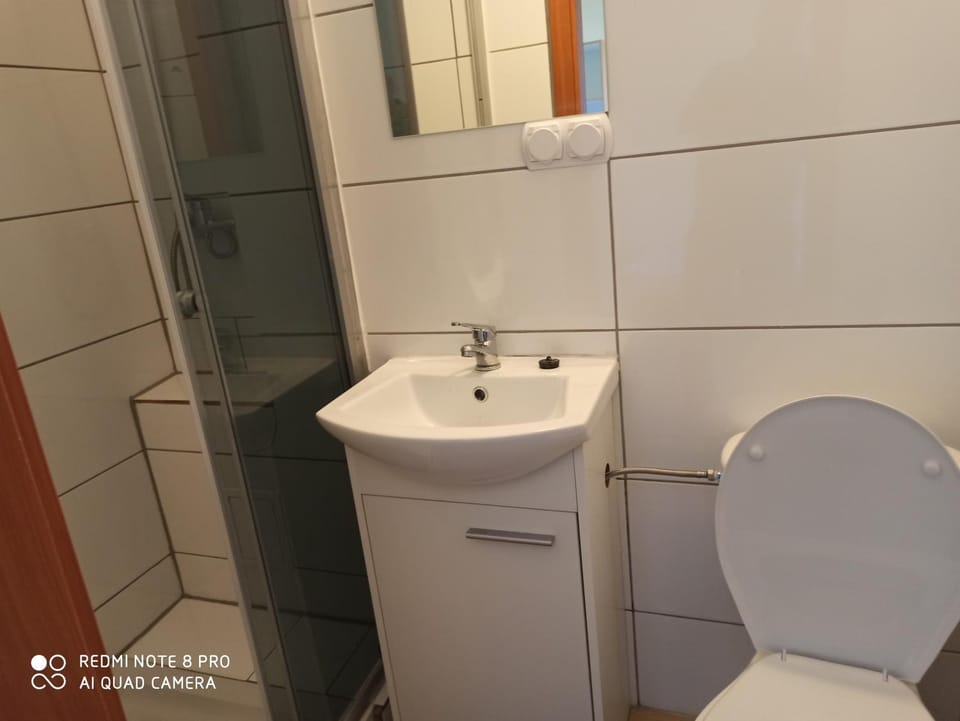 Noclegi Pod Kasztanami Hostel in Warsaw